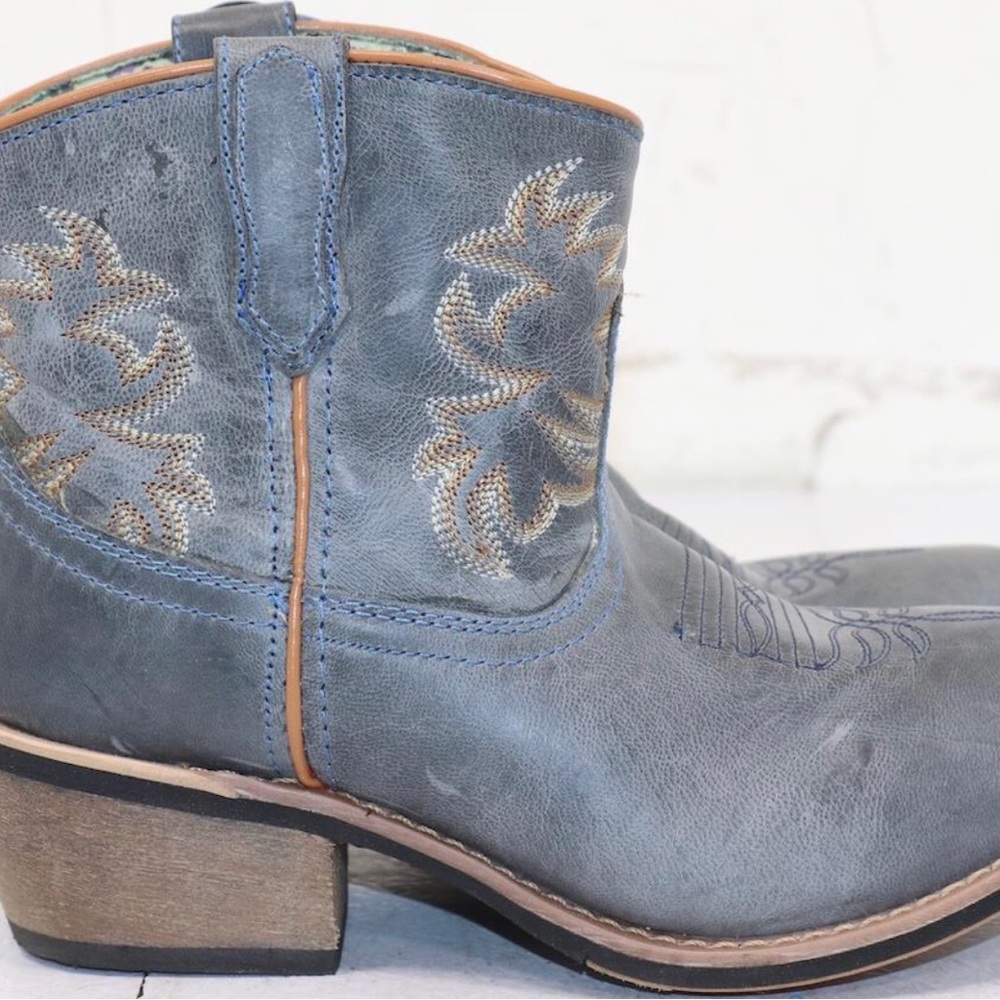 LAREDO/SAPPHIRE BOOTIES.8.5 preowned